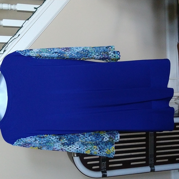Fashque Studio Scoop Neck Cobalt Blue Tunic Size 1X with 3/4 Lattice Sleeves - Picture 2 of 4